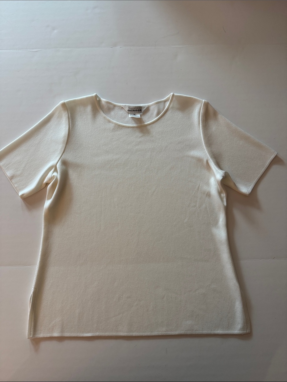 Misook White Short-Sleeve Stretch Knit Top Women’s size Medium